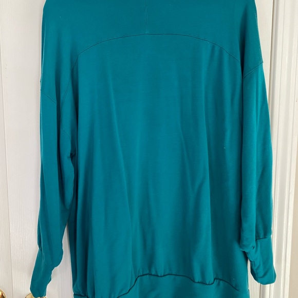 Fabletics Green Tunic - Picture 5 of 7